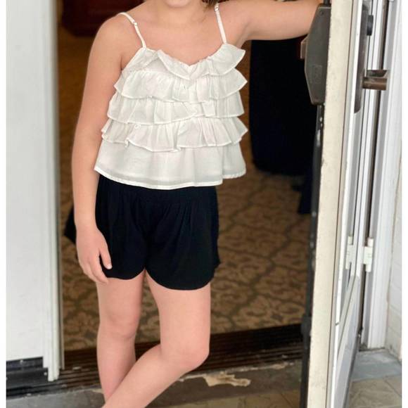 NEW LOVE DAISY ruffle tiered top in white - Picture 4 of 4